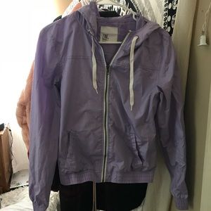 LAVENDER WINDBREAKER//NEVER WORN